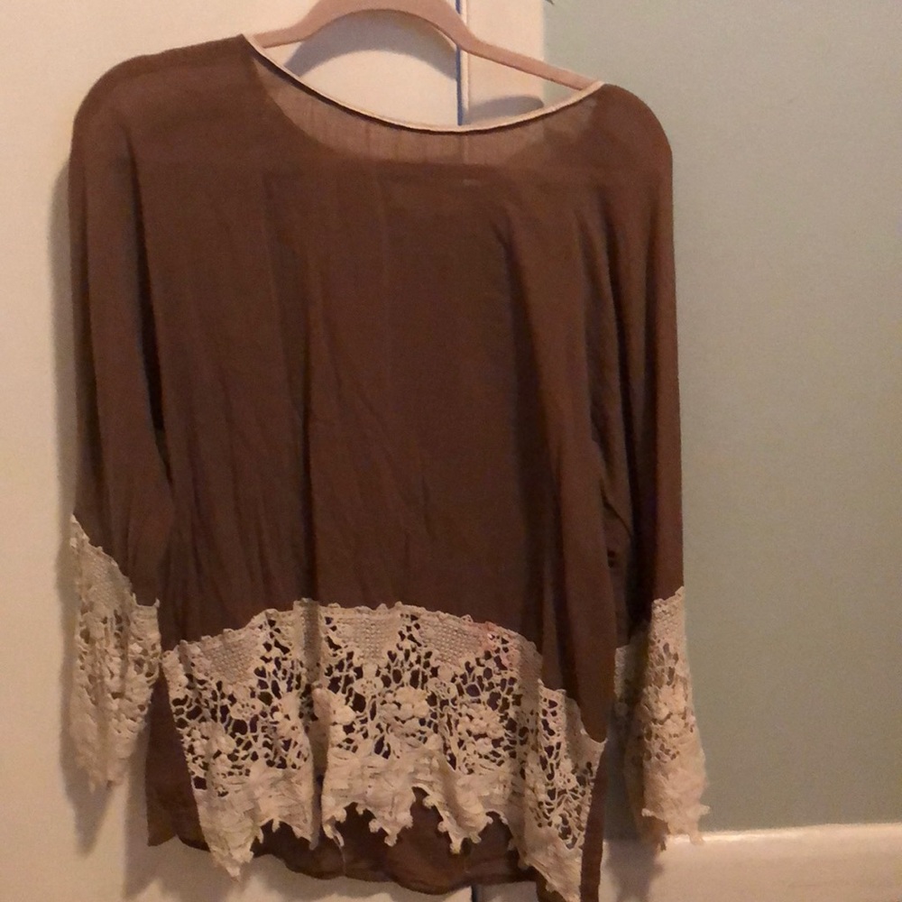 Cute boutique top
